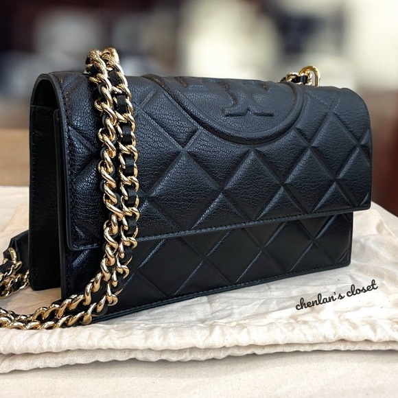 Tory Burch Fleming Black Leather Authentic Shoulder Bag With Gold Hardware - Picture 2 of 15